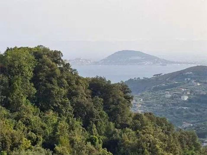 Appartamento quadrilocale in vendita in Via Redentore, Formia