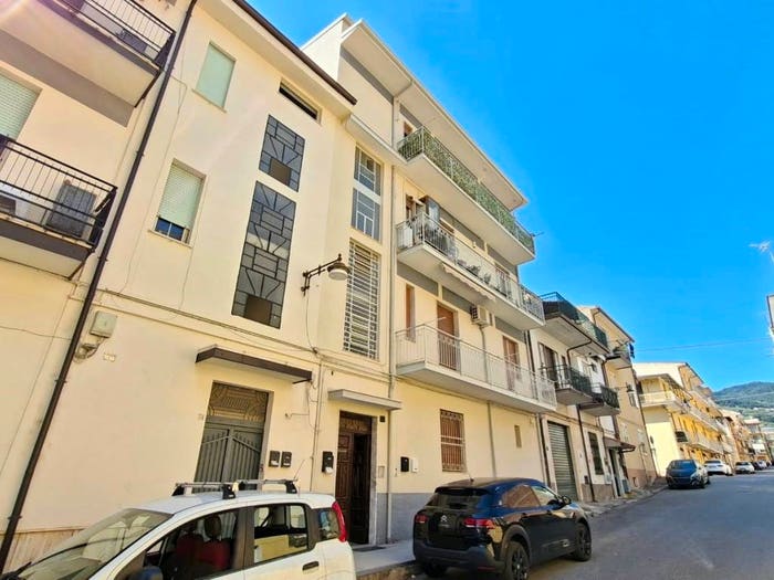 Appartamento quadrilocale in vendita in Via Luigi Settembrini, Nicastro Sambiase, Lamezia Terme