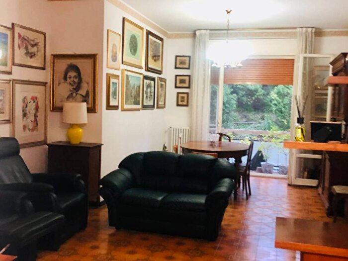 Appartamento con 5 locali in vendita in Via Alessandro Bocconi, Valle Miano, Ancona