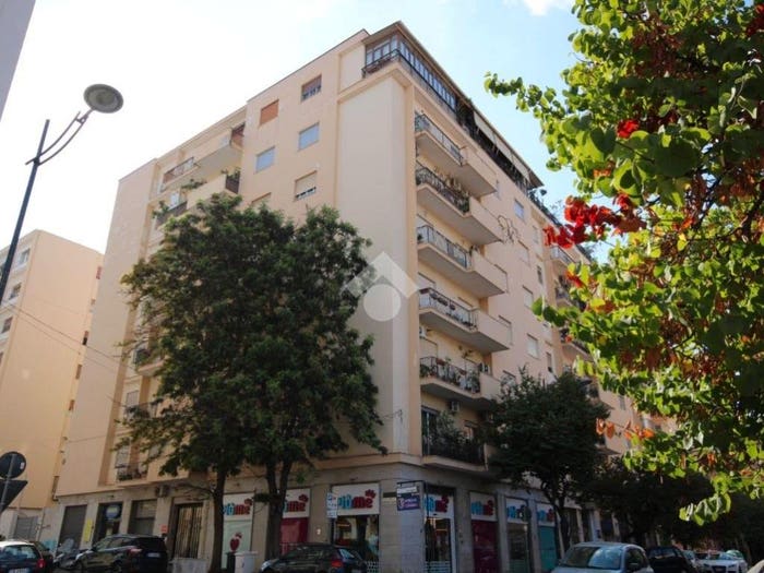 Appartamento con 6 locali in vendita in Via Tommaso Angelini, Notarbartolo Sciuti, Palermo