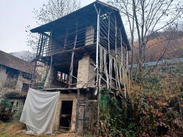 Casa in vendita in Strada Provinciale della Colma, Arola