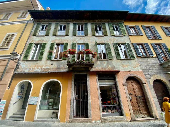 Appartamento quadrilocale in vendita in Centro, Cannobio
