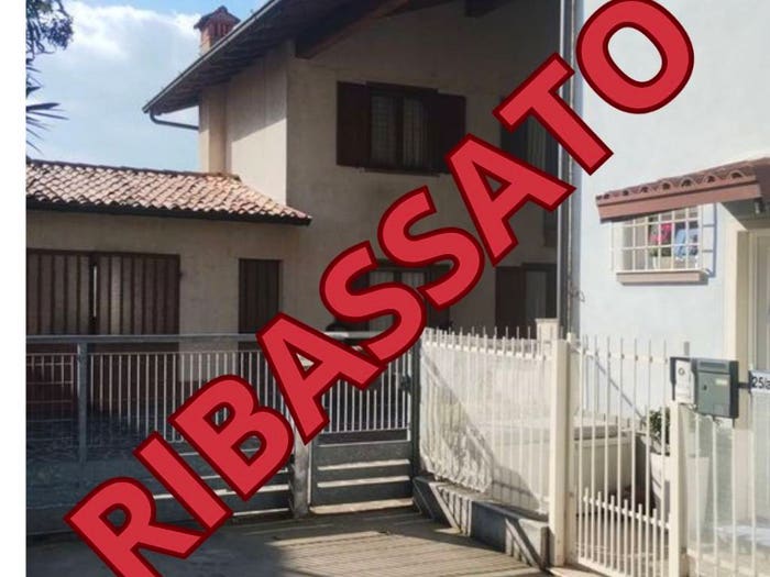 Appartamento con 6 locali in vendita in Via Palazzolo, Chiari