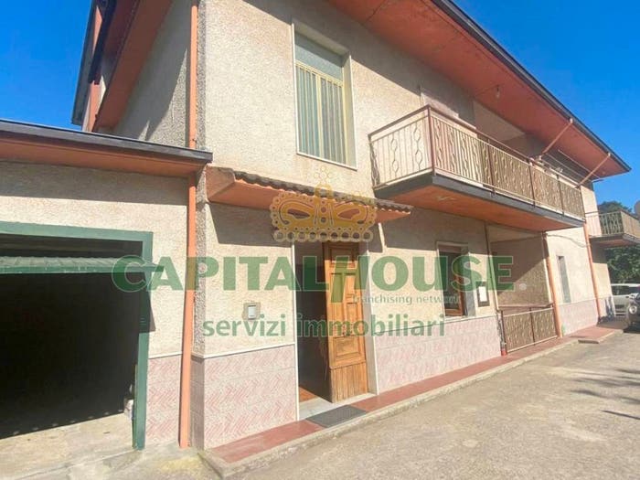 Appartamento trilocale in vendita in Via Giuseppe Verdi, Centro, Forino