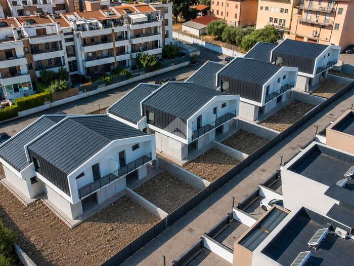 Casa con 5 locali in vendita in Via Massa Di San Giuliano, Castelverde, Roma