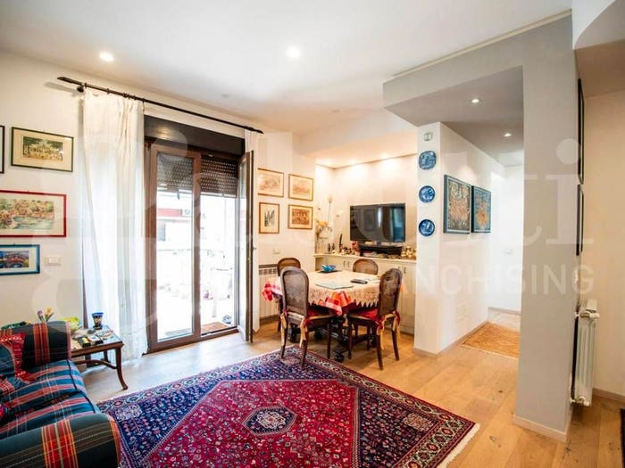 Appartamento trilocale in vendita in Via dei Cantieri, Porto, Palermo
