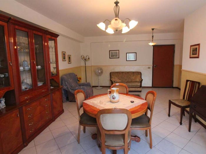 Appartamento quadrilocale in vendita in VIA AGNONE, Lentini