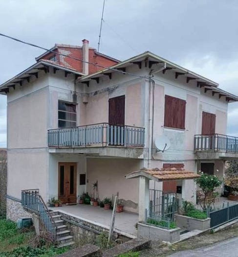 Appartamento con 6 locali in vendita in Via San Francesco D'Assisi, Centro, San Lorenzo in Campo