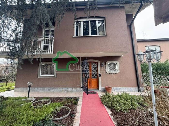Casa con 5 locali in vendita in Via Martiri della Cagnola, Centro, Montanaso Lombardo