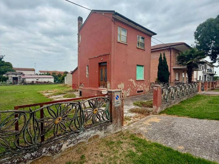 Casa bilocale in vendita in Corso Giacomo Matteotti, Centro, Jolanda di Savoia