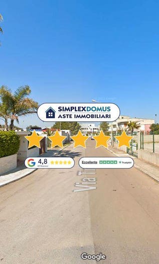 Appartamento con 6 locali in vendita in Via Lorenzetti, San Michele Salentino