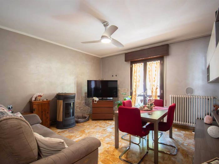 Appartamento trilocale in vendita in via Tonetti, Gombio, Polaveno