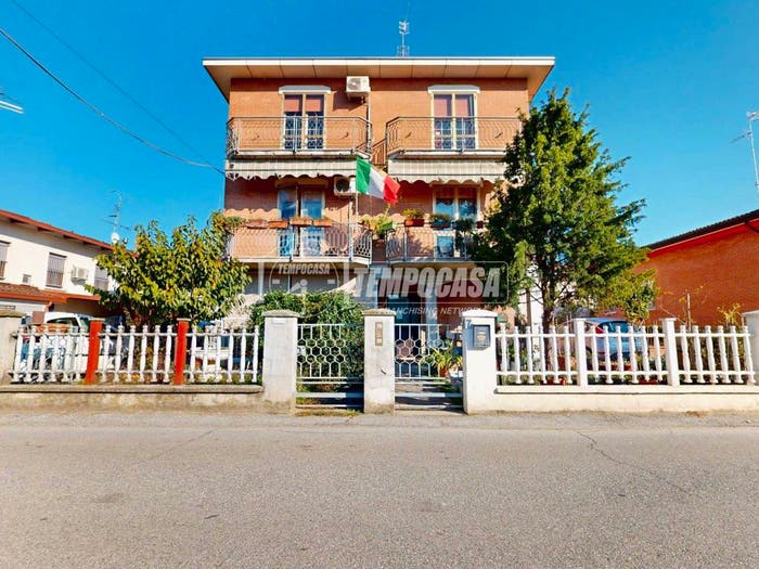 Appartamento bilocale in vendita in Viale Giosuè Carducci, Centro, Reggiolo