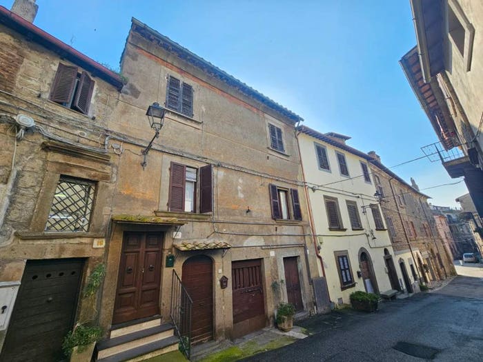 Appartamento trilocale in vendita in Via Principe di Piemonte, Centro, Bomarzo