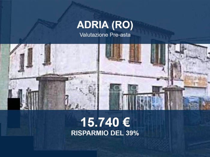 Casa con 6 locali in vendita in Via Chiesa, Valliera, Adria