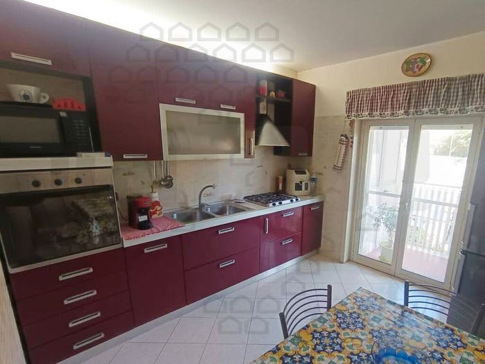 Appartamento quadrilocale in vendita in Via San Jachiddu, Giostra, Messina
