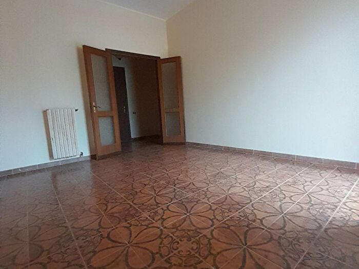 Appartamento con 6 locali in vendita in Via Corrado Alvaro, Centro, Taurianova