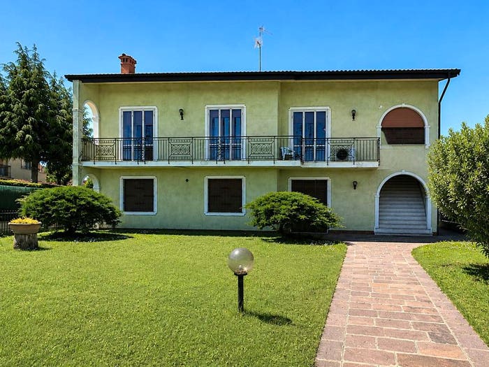 Casa con 6 locali in vendita in Via Torbole, Centro, Castel Mella