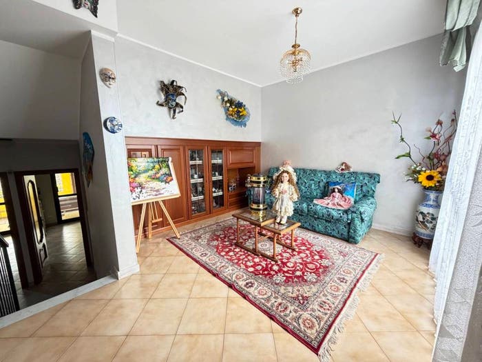Casa con 6 locali in vendita in Via Luigi Pirandello, Zona Periferica, Chieri