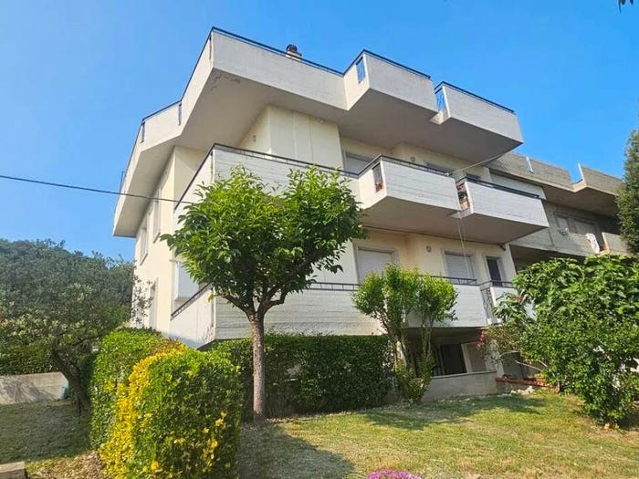 Appartamento con 6 locali in vendita in Via Consortile Fiorentina No Number, Laterina, Laterina Pergine Valdarno