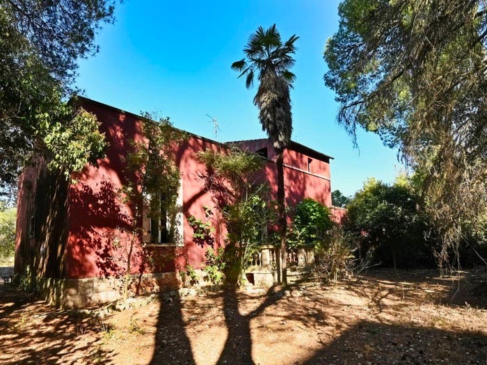 Casa con 6 locali in vendita in Via Santa Caterina da Siena, Putignano