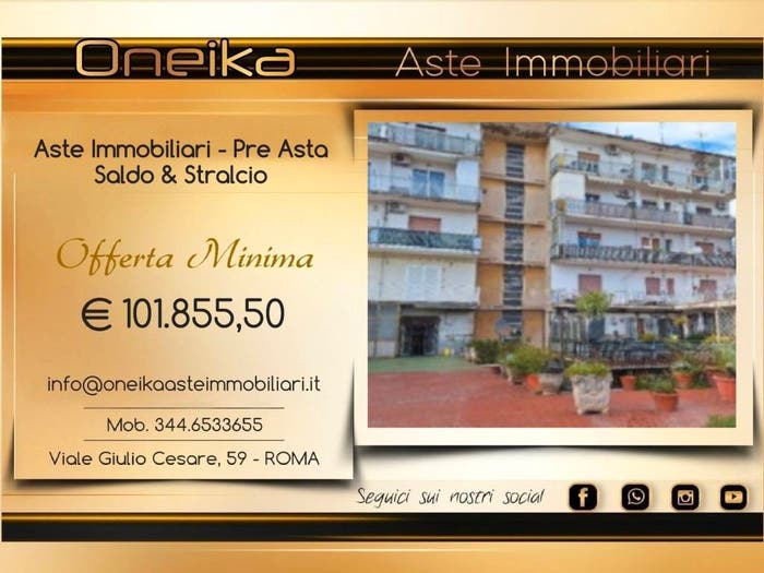 Appartamento con 6 locali in vendita in Via Alcide De Gasperi, Afragola
