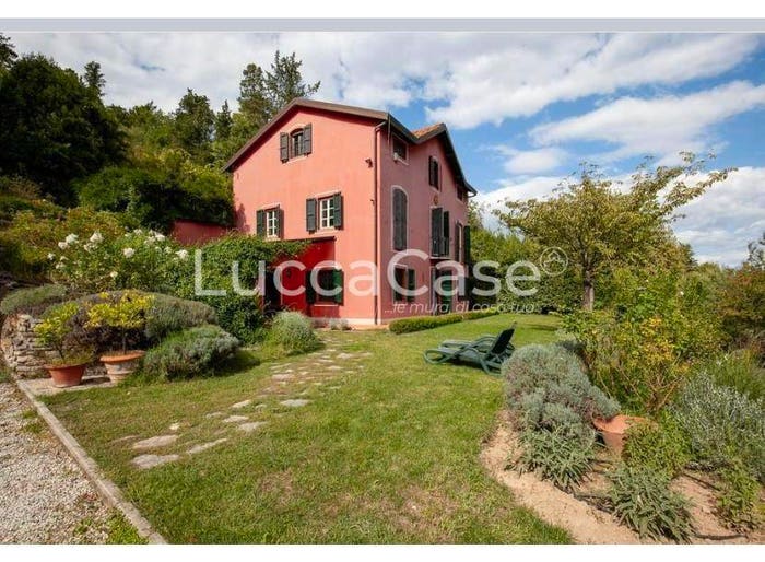 Casa con 6 locali in vendita in Via del Bozzone, San Lorenzo a Vaccoli, Lucca