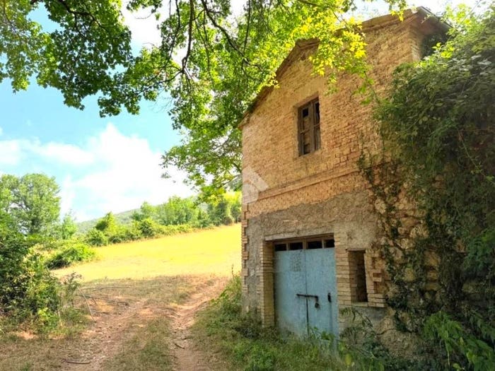 Casa trilocale in vendita in Via Fontevecchia, Montasola