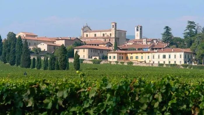 Casa con 6 locali in vendita in Ome