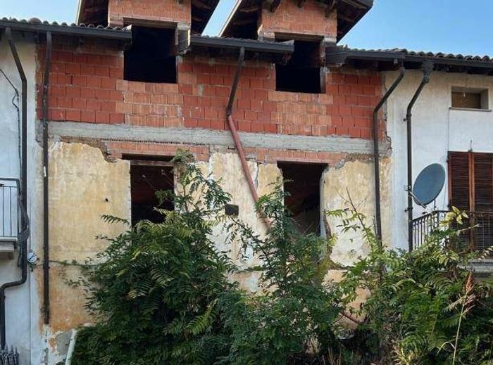 Casa trilocale in vendita in Vicolo Manzoni, Fresonara