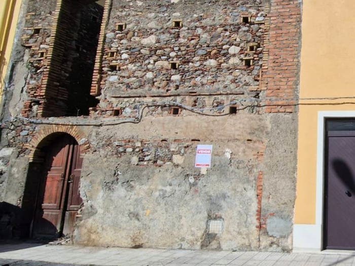 Casa in vendita in Via Policastrelli, San Pietro Santa Maria delle Grazie, Milazzo