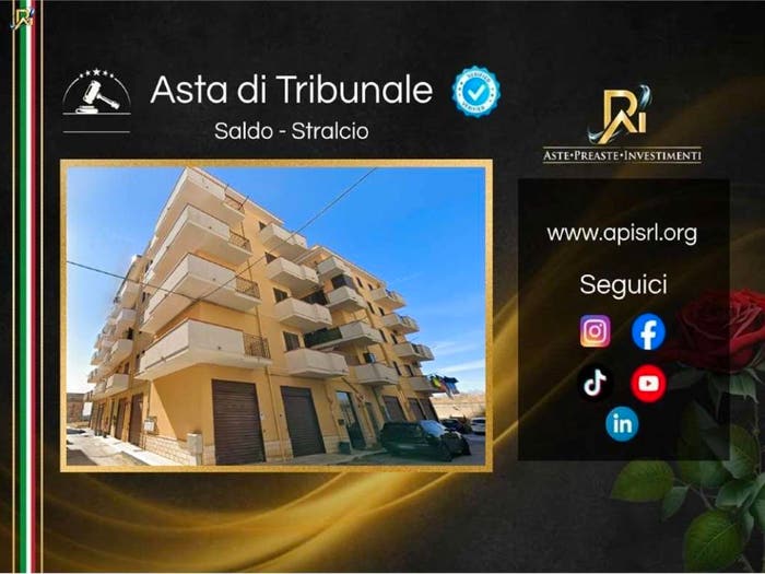 Appartamento con 6 locali in vendita in Via San Francesco, Canicattì