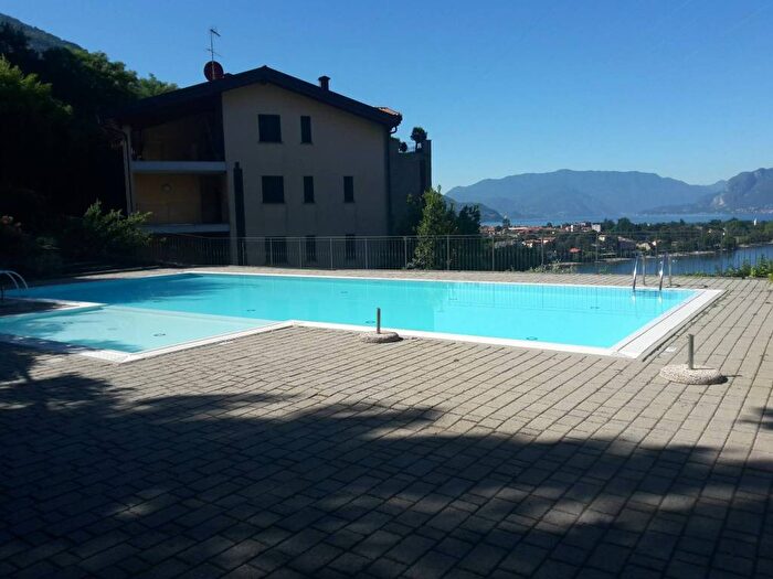 Appartamento trilocale in vendita in Via Giacomo Matteotti, Centro, Dervio