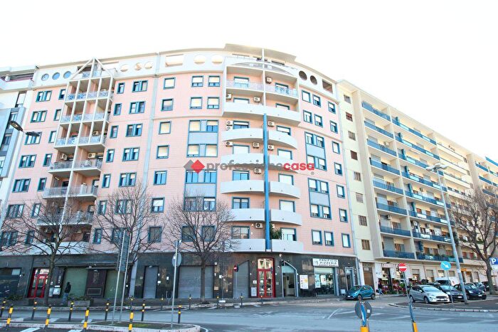 Appartamento trilocale in vendita in Via Manfredi, Foggia