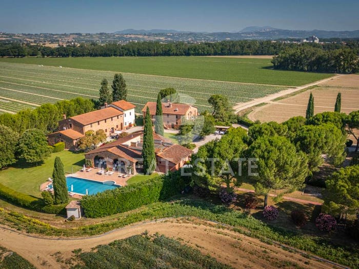 Casa con 6 locali in vendita in Strada Esterna Vicinale di Casaccia, San Niccolò Di Celle, Deruta