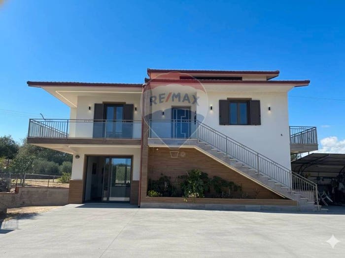 Casa con 6 locali in vendita in via pietre nere cava ispica, Pietre Nere San Zagaria, Modica