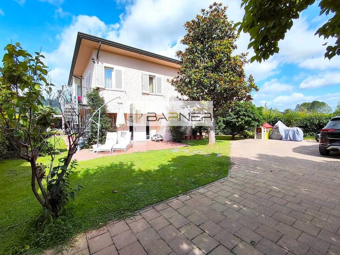 Casa con 6 locali in vendita in Via Ospedaletto, Piano di Mommio, Massarosa