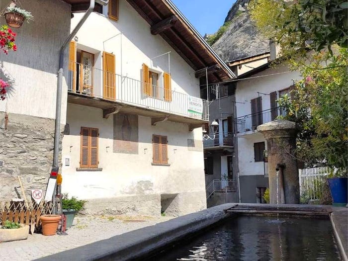 Appartamento trilocale in vendita in Frazione Borgo, Borgo, Montjovet