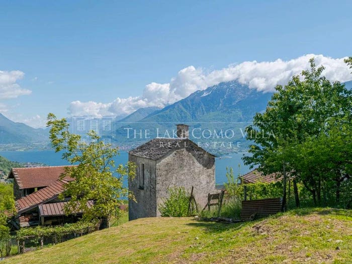 Casa in vendita in Gravedona, Gravedona ed Uniti