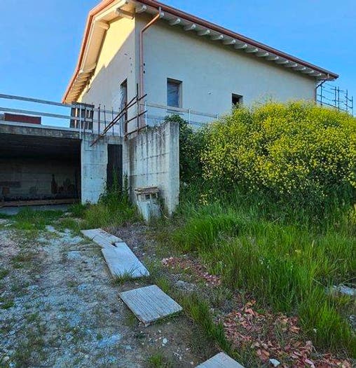 Casa con 5 locali in vendita in Salita Sant'Anna, Ronzone Salita Sant'Anna, Casale Monferrato