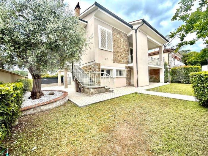 Casa con 6 locali in vendita in Centro, Fucecchio