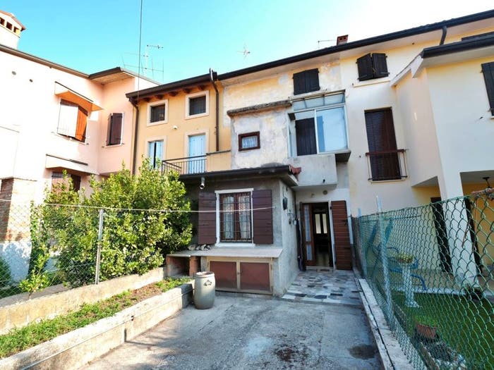 Casa con 6 locali in vendita in Via degli Orti, Colà, Lazise
