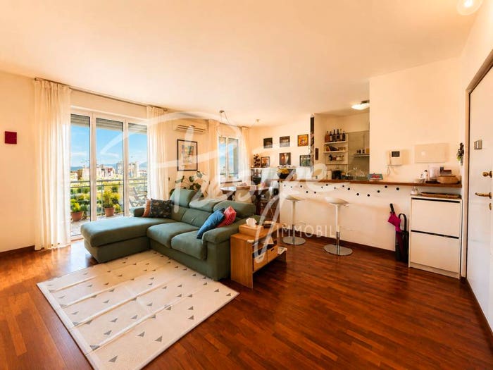 Appartamento con 5 locali in vendita in Viale Italia, Canaletto, La Spezia
