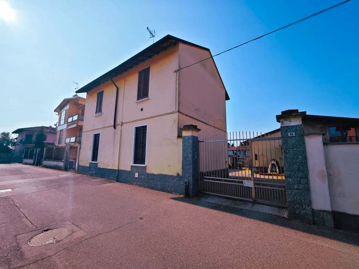 Casa con 5 locali in vendita in Via Padre Carlo Vigevano, Abbiategrasso