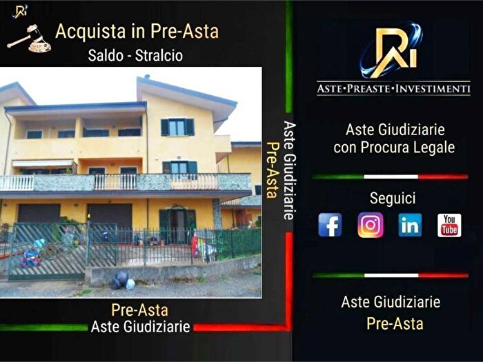 Appartamento con 6 locali in vendita in Via Vivarini Zumpano CS, Centro, Zumpano