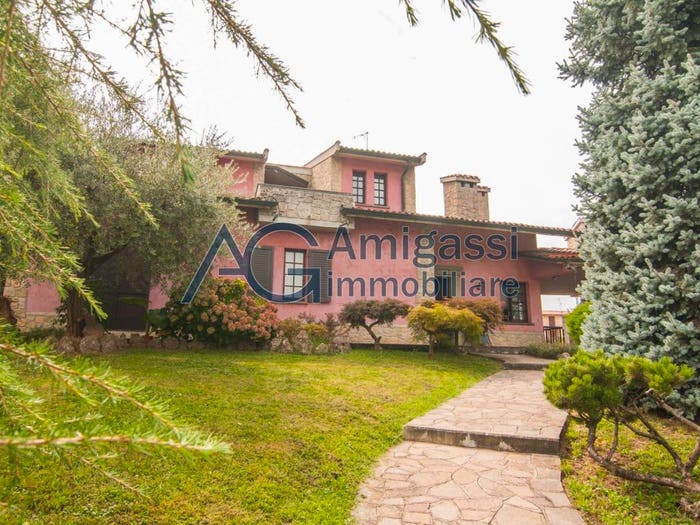 Casa con 6 locali in vendita in Via Torquato Tasso, Torre de' Roveri