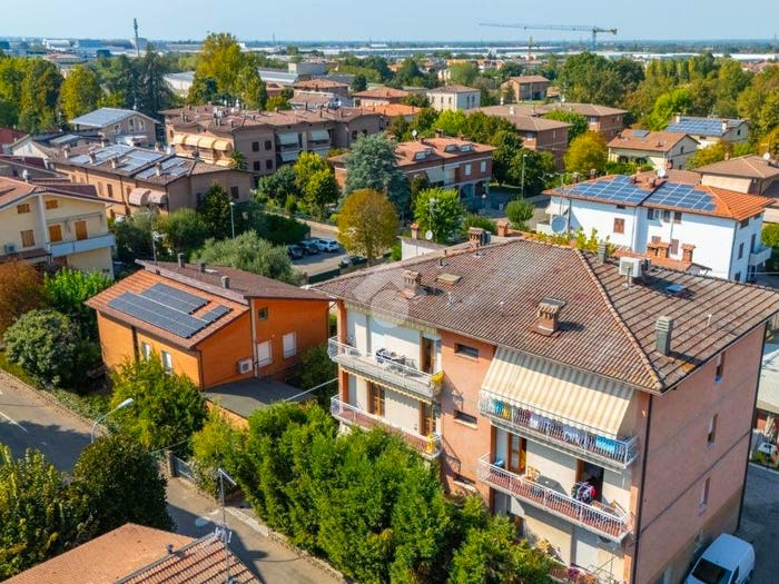 Appartamento trilocale in vendita in Via Calabria, Centro, Maranello