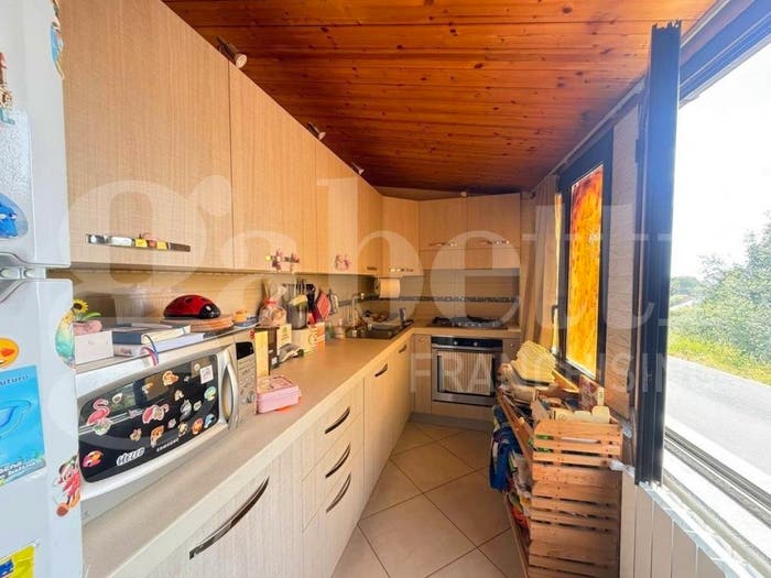 Casa trilocale in vendita in Strada Civezza, Poggi, Imperia