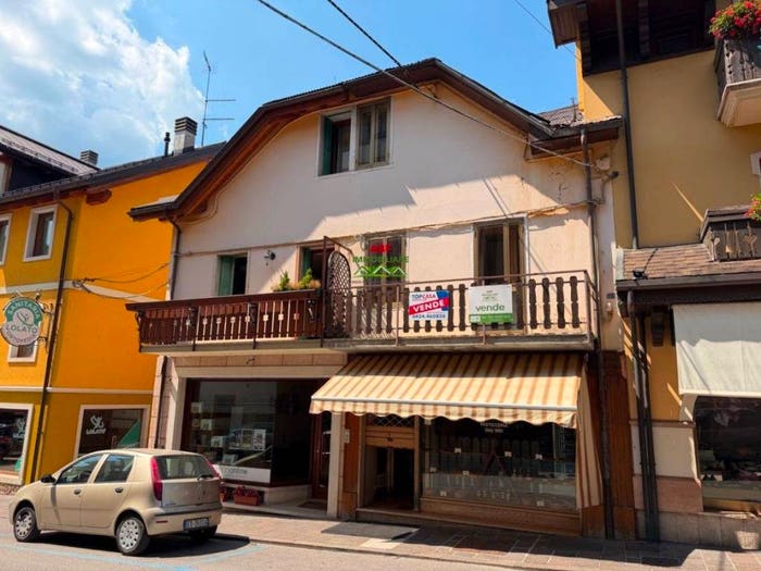 Appartamento con 6 locali in vendita in Via Giovanni Dalla Zuanna, Centro, Asiago