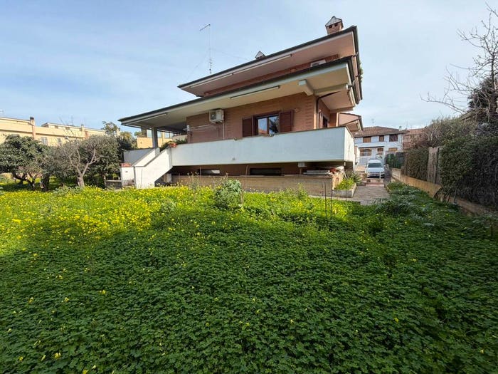 Casa con 5 locali in vendita in Via dei Gerani, San Gordiano, Civitavecchia